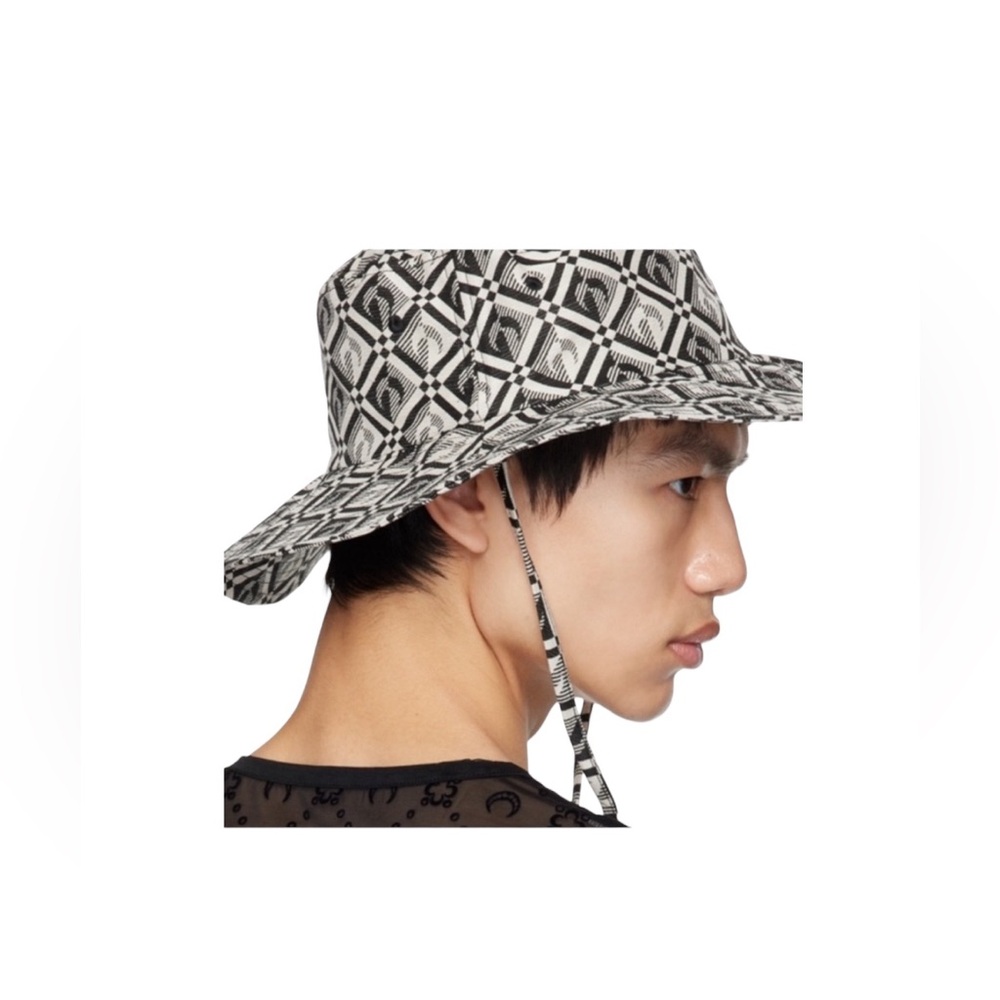 🩶𝐍𝐖𝐓 𝐌𝐀𝐑𝐈𝐍𝐄 𝐒𝐄𝐑𝐑𝐄 bucket hat - Picture 2 of 5